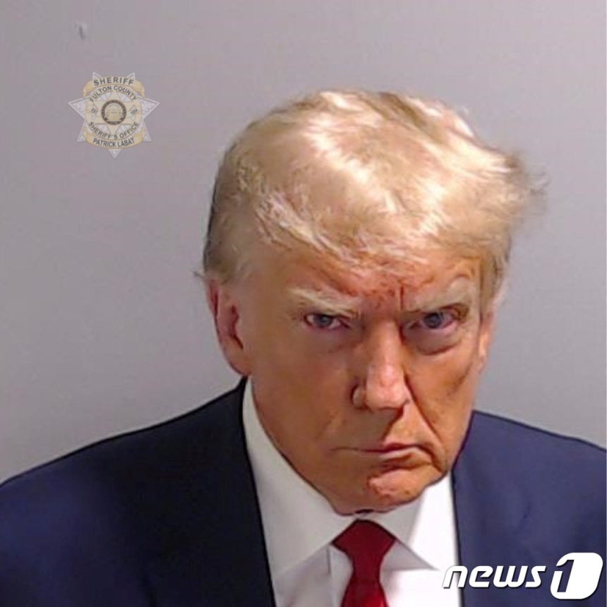 지난 2023년 8월 24일(현지시간) 조지아주(州) 풀턴 카운티 구치소에서 찍힌 도널드 트럼프 대통령의 머그샷. 2023.08.24/ ⓒ 로이터=뉴스1 ⓒ News1 박재하 기자