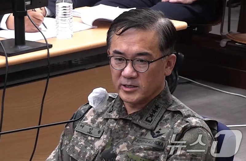 <b>여인형</b>, '<b>체포조 의혹</b>' 반박…"체포·검거, 군인 입에 밴 말"