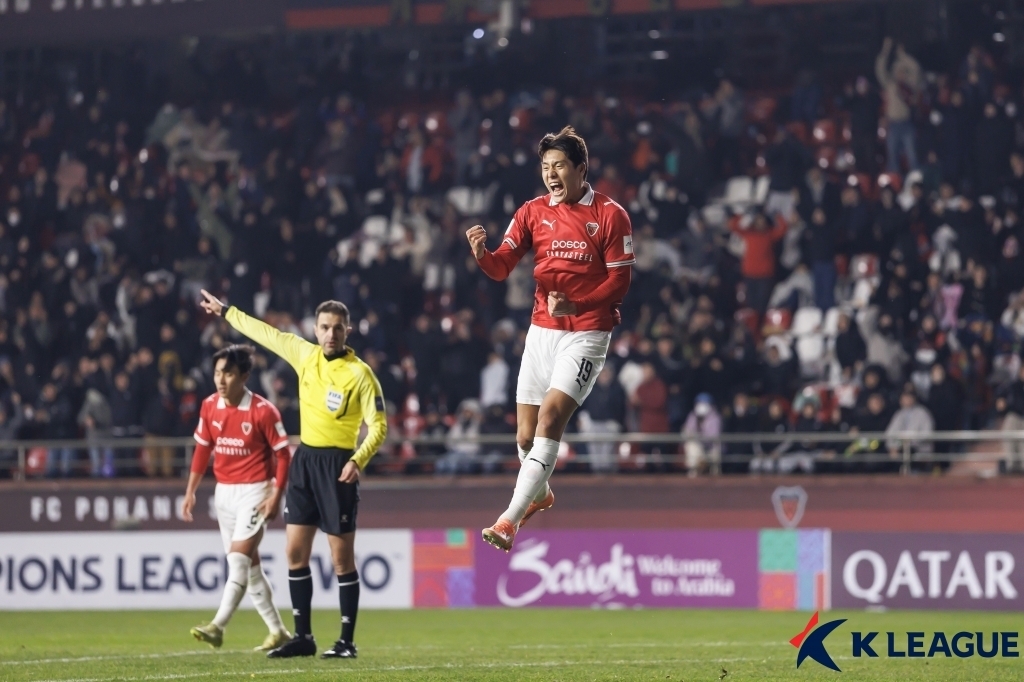 '<b>이호재 멀티골</b>' 포항, 태국 빠툼 2-0 제압…ACL2 16강 확정