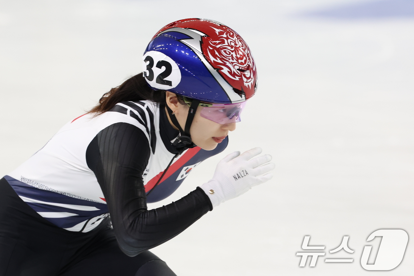 <b>쇼트트랙</b> 간판 <b>최민정</b>, 4차 월드투어 1000m <b>패자부활전</b>행