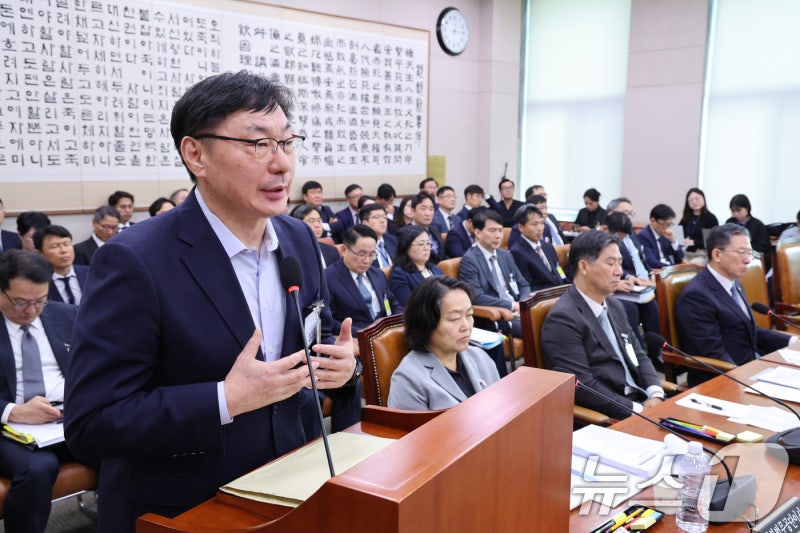 법무부, 고검장 출신 변호사 '<b>이화영 진술 회유</b>' 정황 확인