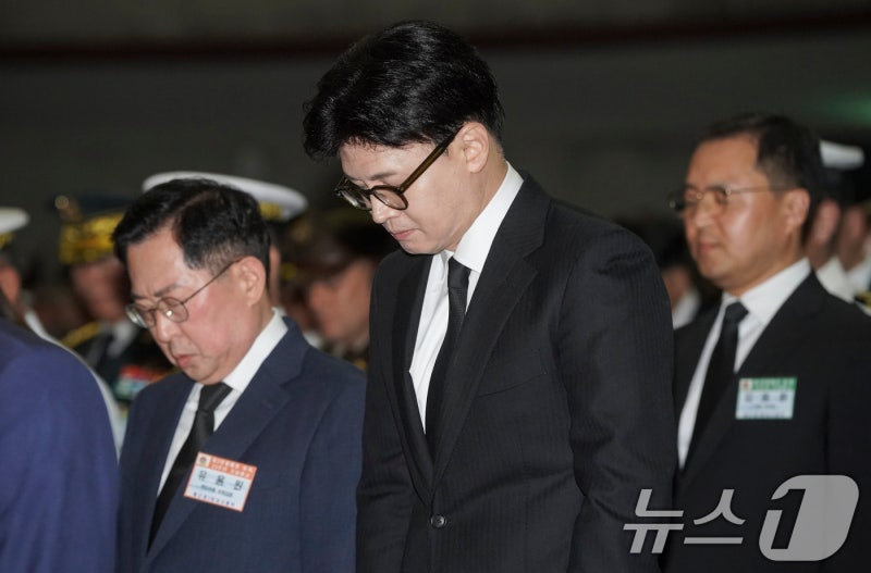 <b>한동훈</b>, 국힘 '당원게시판 논란' 조사에 "<b>당 퇴행 시도</b> 안타까워"