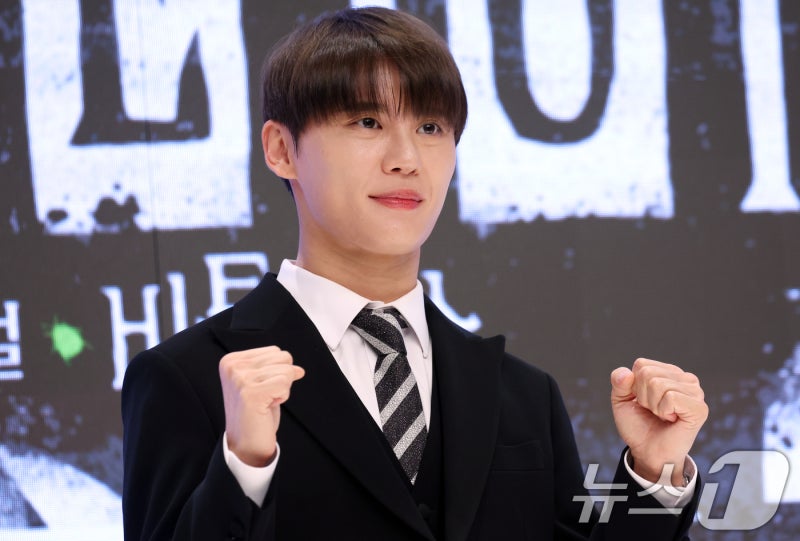 <b>비틀쥬스</b> 김준수, 기자간담회서 강렬한 포즈