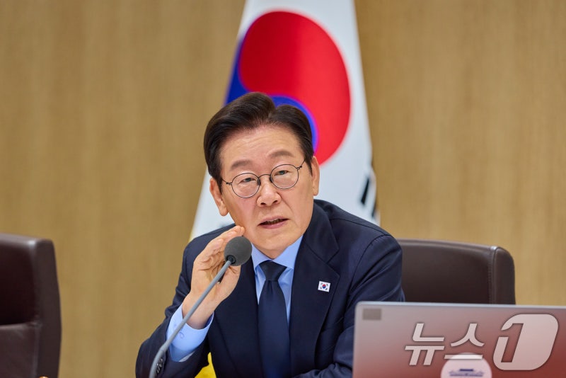 李<b>대통령</b> "<b>쿠팡</b>, 엄중한 책임 물어야…징벌적 손배 현실화하라"