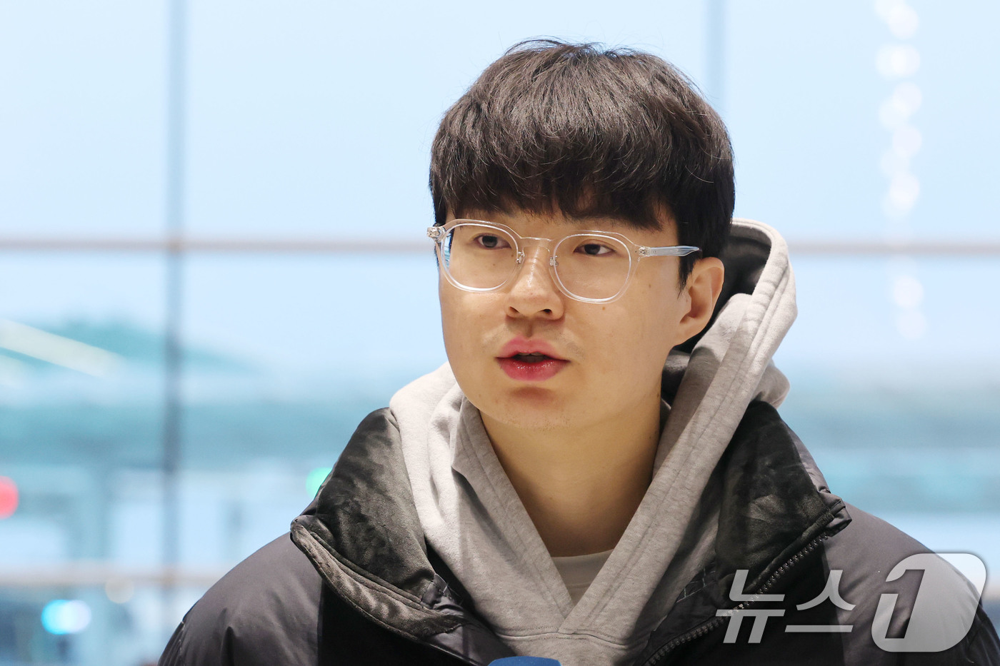 <b>출국</b>하는 '코리안 커리' <b>이현중</b>