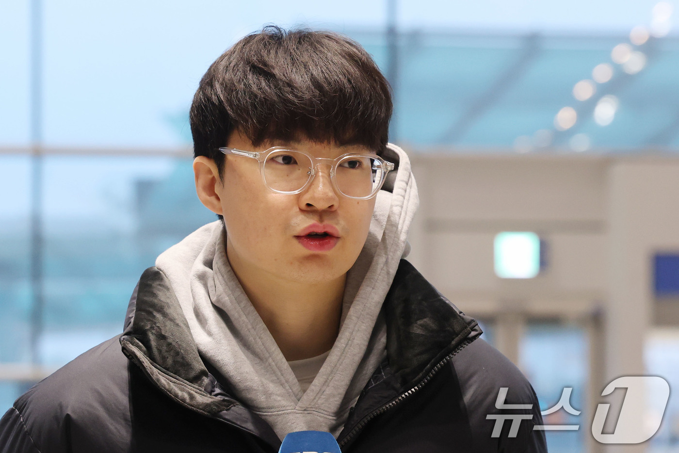 출국하는 '코리안 커리' <b>이현중</b>