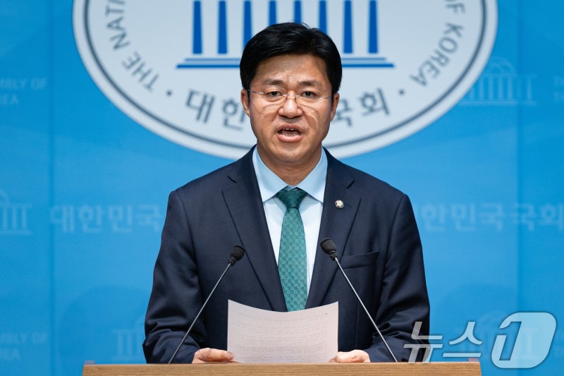 박상혁 "<b>김병기</b> 원내대표, <b>문진석</b> 수석에게 '엄중<b>경고</b>'"