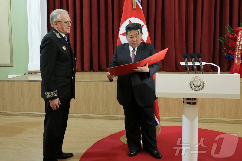 김정은, <b>마체고라</b> 주북한 러 <b>대사</b> 사망에 조전…"커다란 상실"