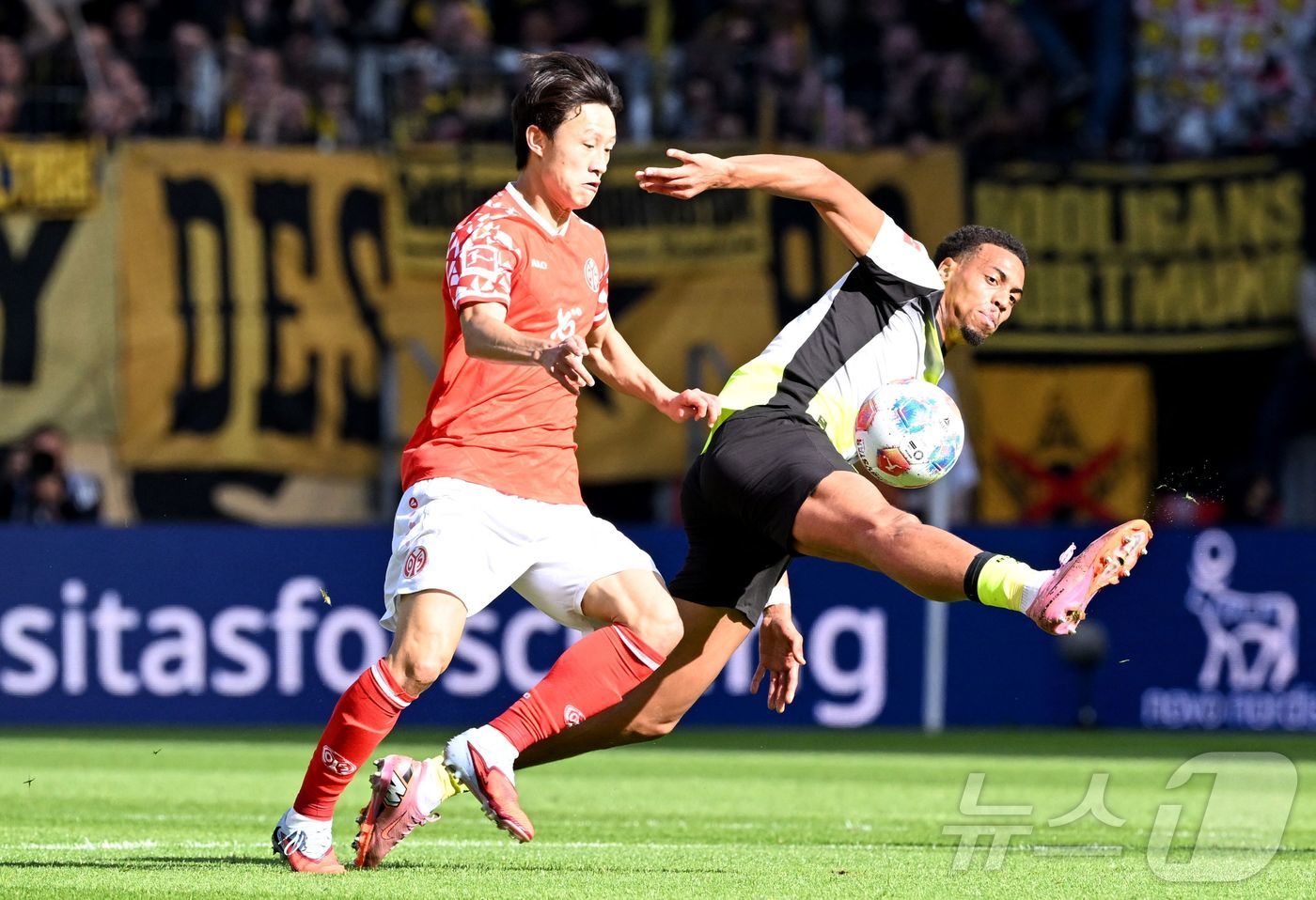 '10명' <b>마인츠</b>, 포즈난과 1-1 <b>무승부</b>…<b>이재성</b>, 71분 소화
