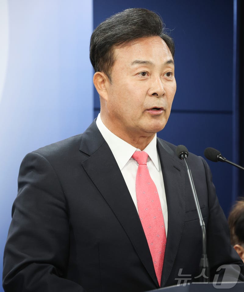 <b>김성제 의왕시장</b>, 심정지 후 <b>회복</b> 중…"부<b>시장</b> 대행 체제"(종합2보)
