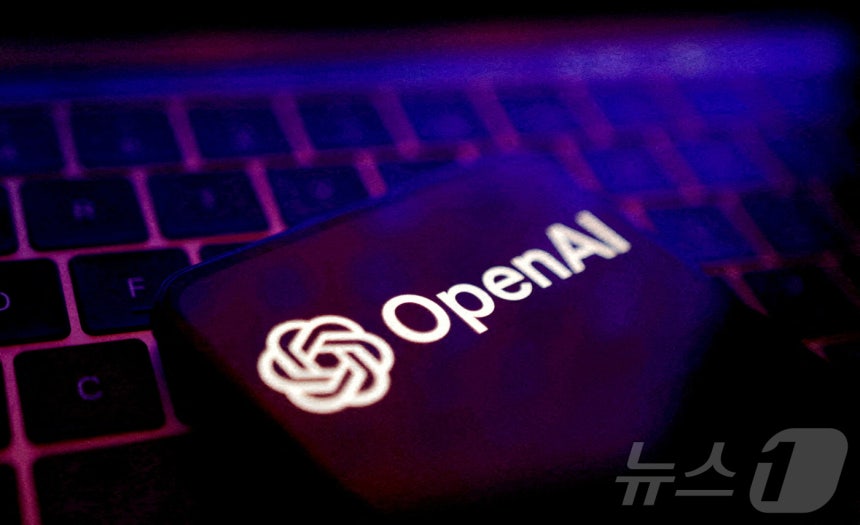 FILE PHOTO: Illustration shows OpenAI logo ⓒ 로이터=뉴스1