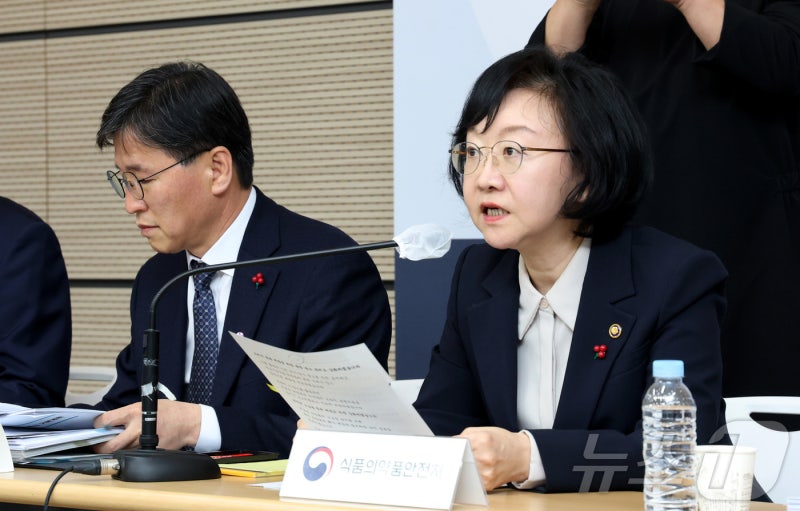 신약·바이오시밀러·신<b>의료</b>기기 허가기간 '세계 최단' 추진[보건복지 ...