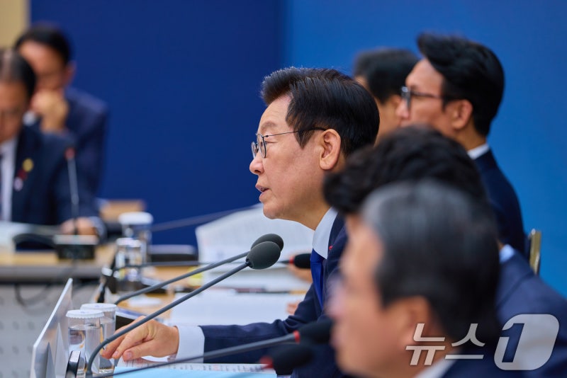 李대통령 "벌금 20억이면 <b>기술</b> 막 훔친다" 지적에…中企장관 "기준 상향...
