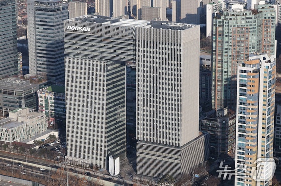 경기 성남시 분당구 분당두산타워.(항공촬영협조 : 경기 북부 경찰청 박형식 경감,김용옥 경위) /뉴스1