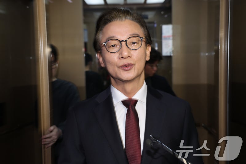 경찰, '<b>통일교</b> 금품수수 <b>의혹</b>' <b>전재수</b> 첫 <b>조사</b>…소환 본격화