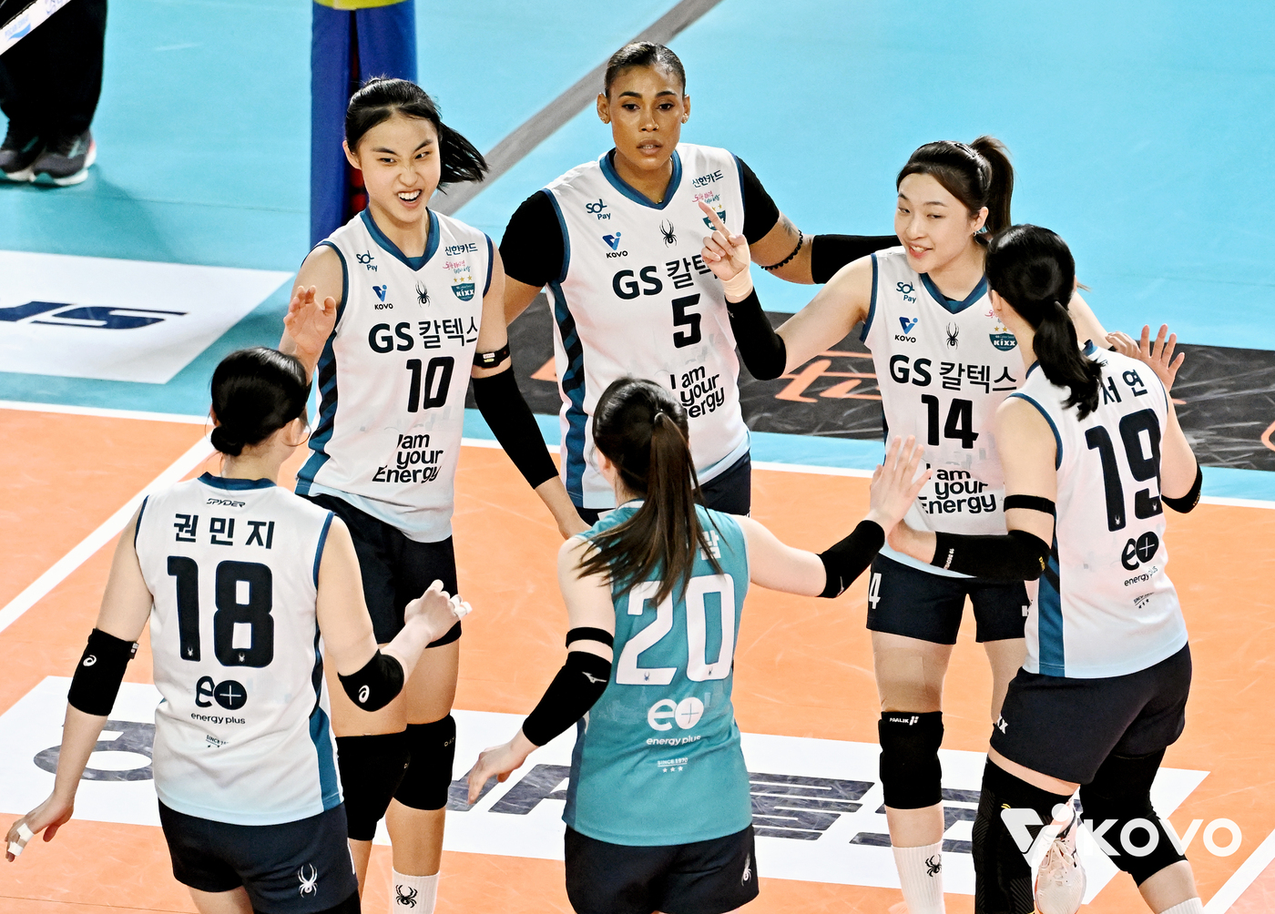 GS칼텍스, '<b>인쿠시</b> 데뷔' <b>정관장</b>에 3-1 역전승…3위 탈환