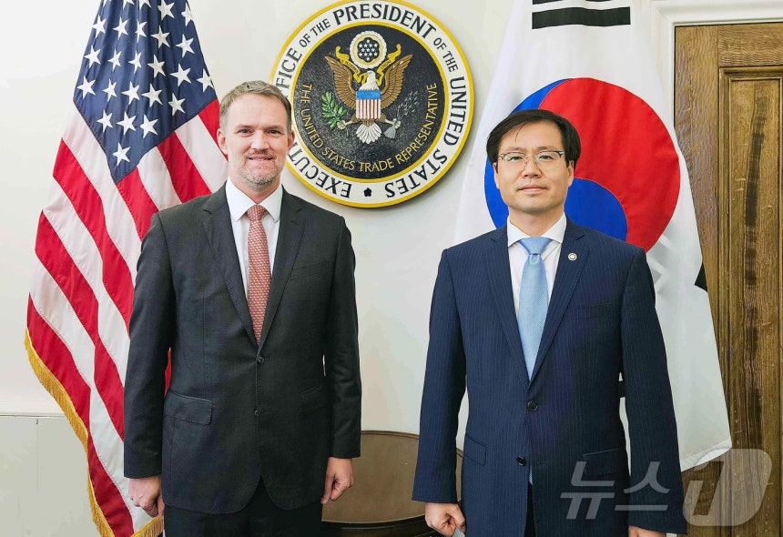 여한구 산업통상자원부 통상교섭본부장과 제이미슨 그리어(Jamieson Greer) 미국 무역대표부 대표(산업통상자원부 제공.재판매 및 DB 금지) 2025.7.6/뉴스1