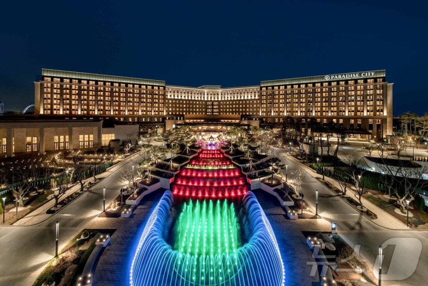 인천 영종도의 국내 대표 복합리조트인 파라다이스시티(파라다이스 제공)
