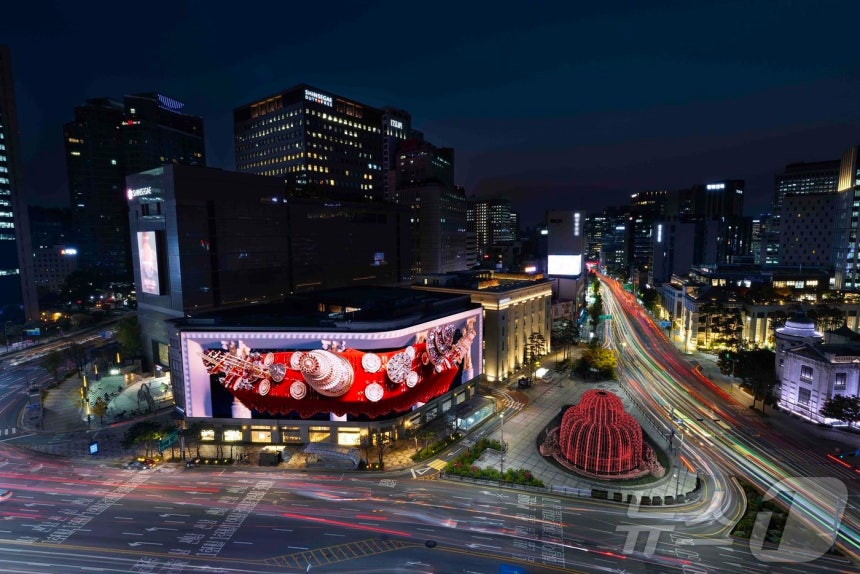 신세계스퀘어 2025 크리스마스 영상의 모습.(신세계백화점 제공.재판매 및 DB 금지) 2025.12.28/뉴스1