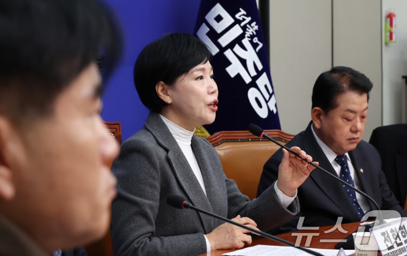 발언하는 전현희 위원장