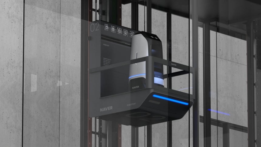 경기 성남시 네이버 신사옥‘1784’에 설치된 로봇 전용 엘리베이터 로보포트(ROBOPORT)에서 로봇이 이송되는 모습.(네이버 제공)