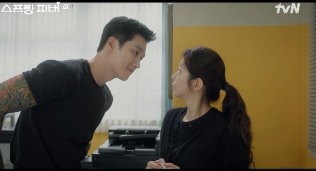 Cómo 6 Meses de Intimidad Crearon la Química de Spring Fever