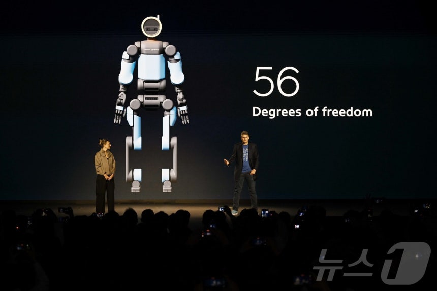 세계 최대 가전·정보기술(IT) 전시회 'CES 2026' 개막을 하루 앞둔 5일(현지시간) 미국 네바다주 라스베이거스 만달레이베이에서 열린 현대차그룹 프레스 컨퍼런스에서 잭 잭코우스키 보스턴다이나믹스 아틀라스 개발