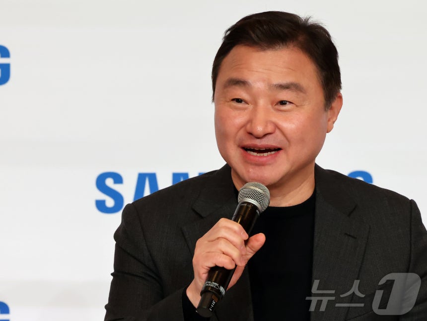 노태문 삼성전자 대표이사 사장이 5일(현지시간) 미국 라스베이거스 윈 호텔에서 열린 'CES 2026 삼성전자 기자간담회'에서 모두발언을 하고 있다.ⓒ News1 황기선 기자