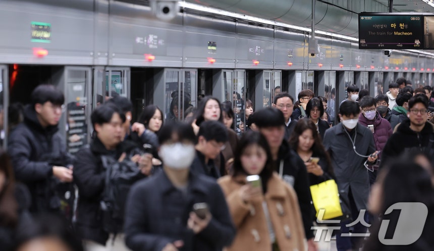 광화문역 서울지하철 5호선 모습.(자료사진)뉴스1 ⓒ News1 김성진 기자