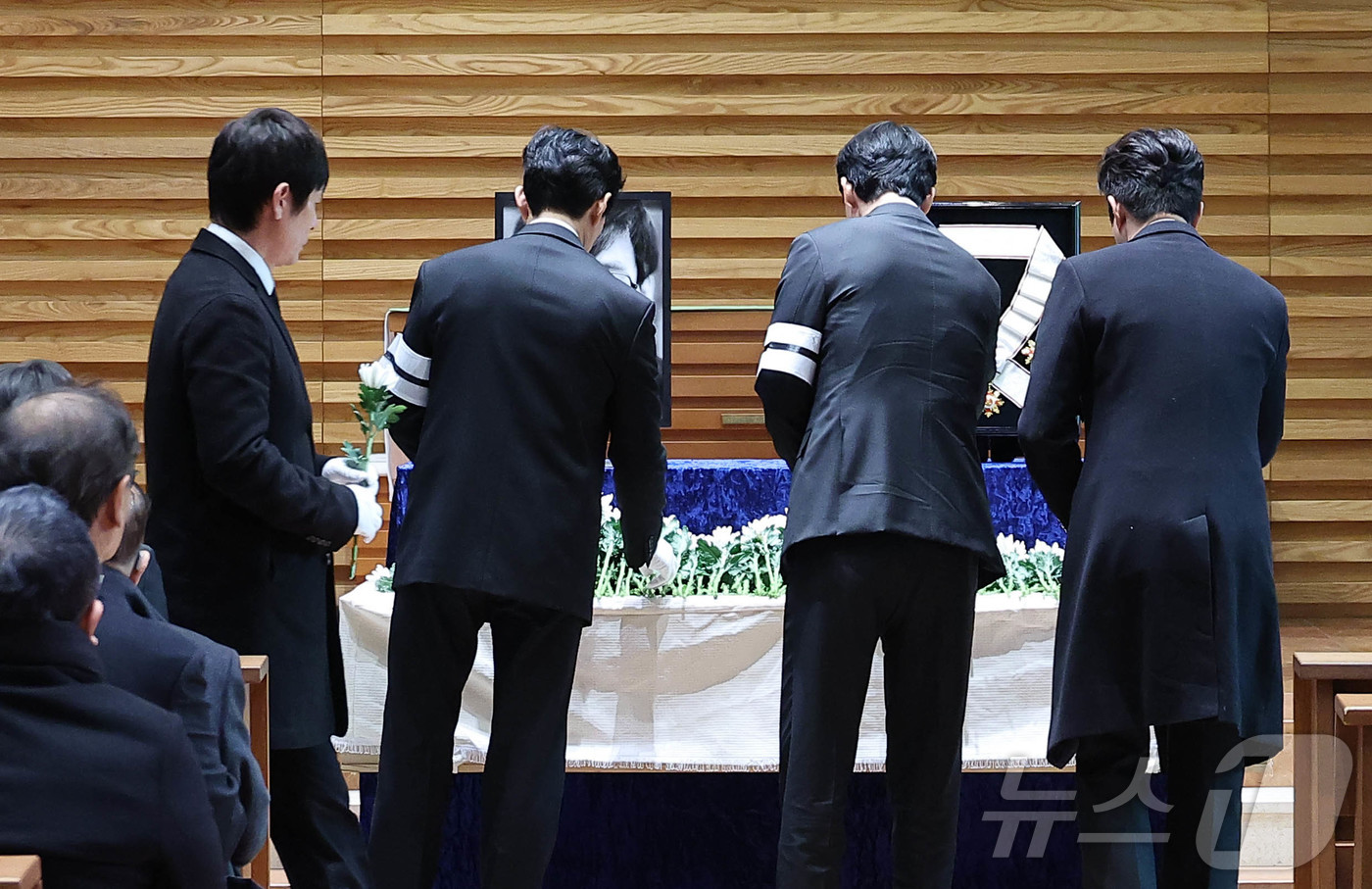 고 안성기 영결식