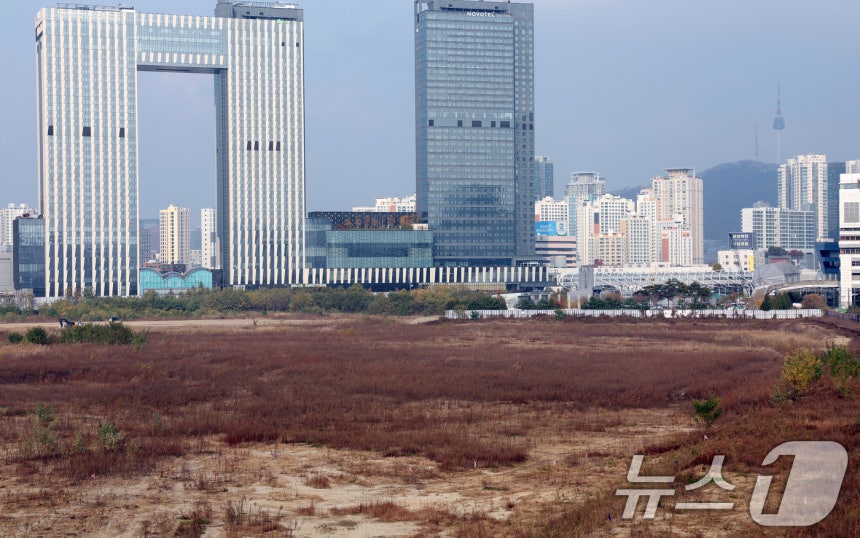 사진은 이날 용산국제업무지구 부지 모습.2025.11.20/뉴스1 ⓒ News1 김명섭 기자
