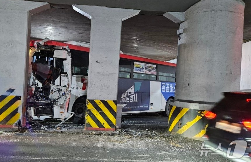 사고 현장.(경기도소방재난본부 제공.재판매 및 DB 금지) 2026.1.14/뉴스1