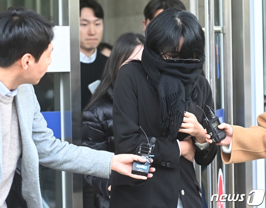 이재명 더불어민주당 대표의 배우자 김혜경 씨의 '법인카드 유용 의혹'과 관련 공직선거법 위반 등의 혐의로 기소돼 1심에서 유죄를 선고받은 전 경기도청 사무관(별정직) 배모씨.(공동취재) 2024.2.14/뉴스1 ⓒ