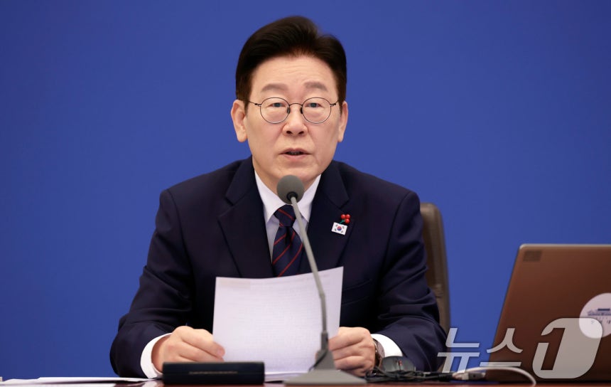 이재명 대통령이 22일 청와대에서 열린 수석보좌관회의에서 발언하고 있다. (청와대통신사진기자단) 2026.1.22/뉴스1 ⓒ News1 허경 기자