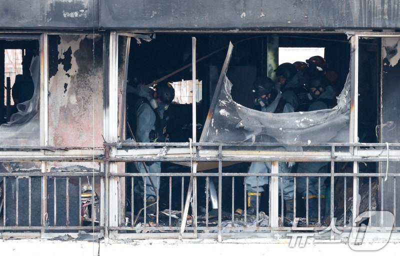 "줄곧 1등만 했던 딸 의대 보내려"…'은마' 이사 5일 만에 여고생 참변