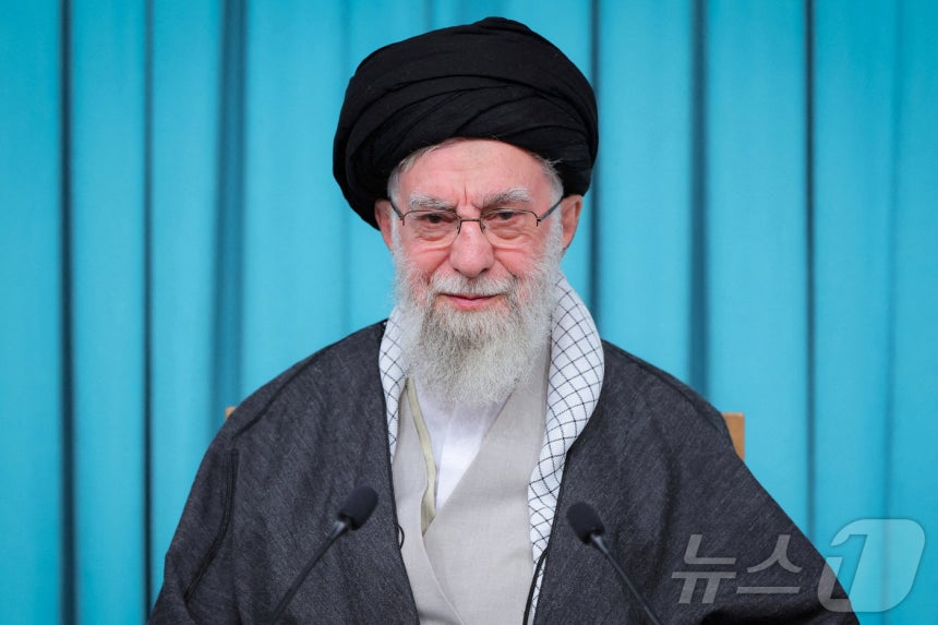 이란 최고지도자 아야톨라 알리 하메네이 ⓒ 로이터=뉴스1