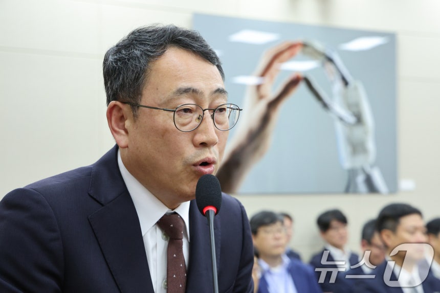 유영상 SK텔레콤 전 대표 ⓒ 뉴스1 신웅수 기자