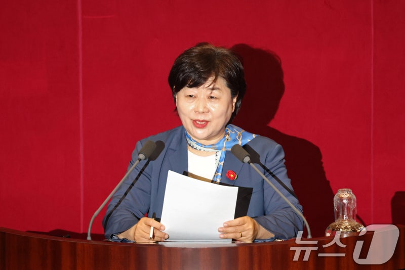 [<b>프로필</b>] <b>서영교</b> 신임 법사위원장…운동권 출신 친명계 4선
