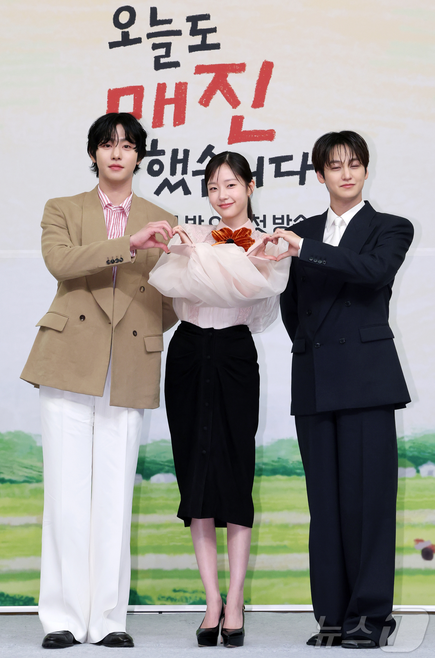 오늘도 매진 김범의 인기