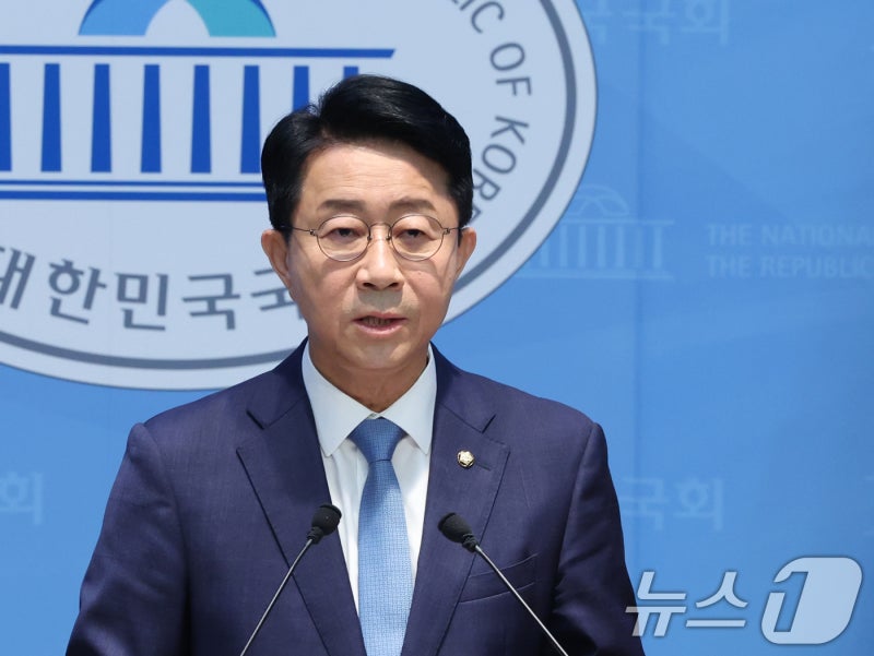 [<b>프로필</b>]6선 <b>조정식 국회</b>의장 후보…"온화한 '개구리 삼촌'"