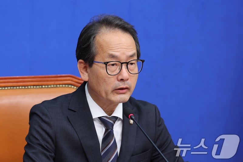 與 "장동혁 정치쇼 관두라…<b>선관위 개혁기구</b>도 검토"