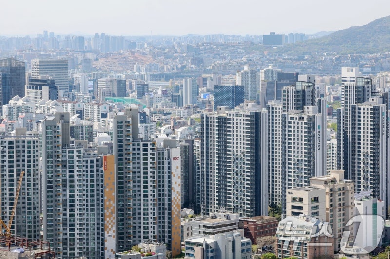 34층 분양해 놓고 32층까지만 지었다…입주도 환불도 안 된 '대륙의 사기'