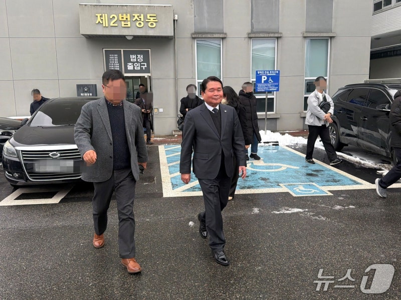 '불법선거운동' <b>신경호</b> 강원<b>교육감</b>, 항소심 판단은
