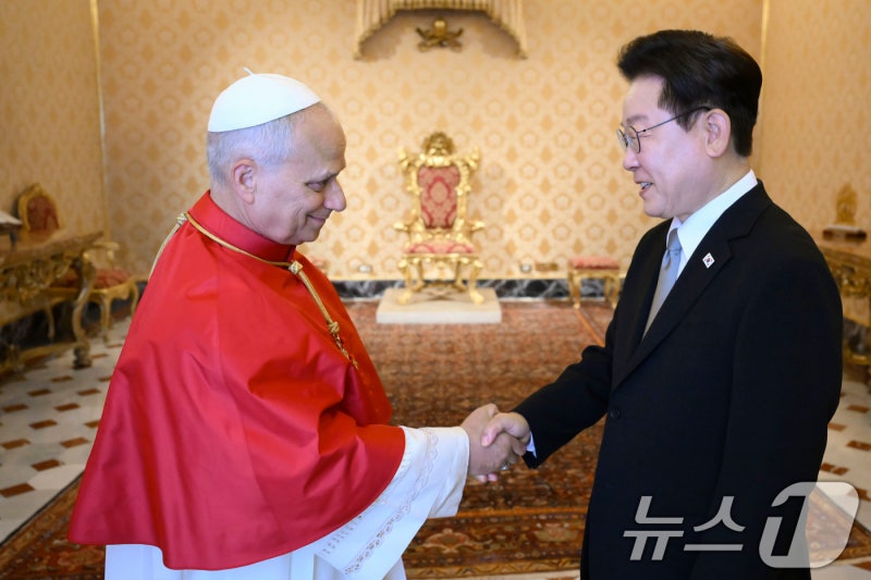 李<b>대통령 유럽 순방</b> 마무리…北문제 띄우고 경제·안보 협력 틀 다져