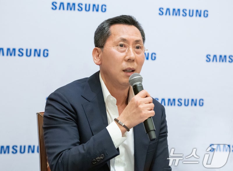 삼성전자 이원진 사장, 자사주 3000주 장내 매도…10억 규모