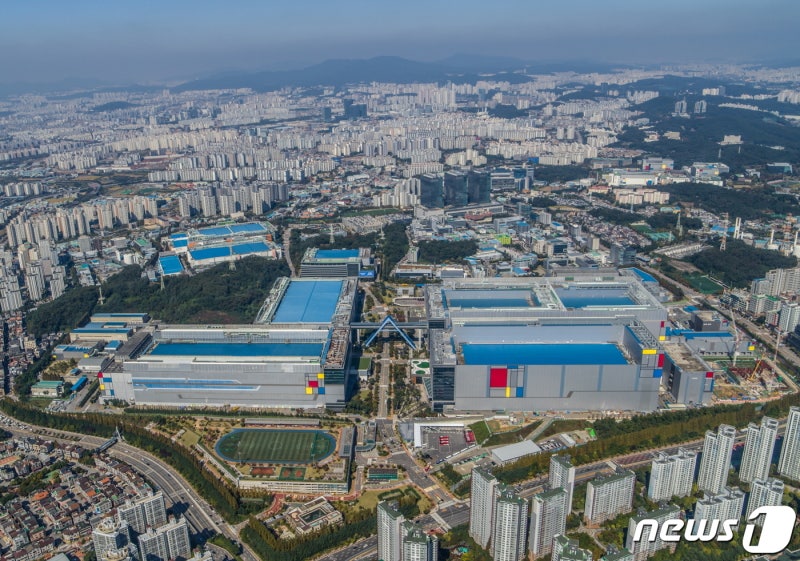 삼성전자, 1Q D램 점유율 38% '1위'…SK하이닉스, HBM '선...