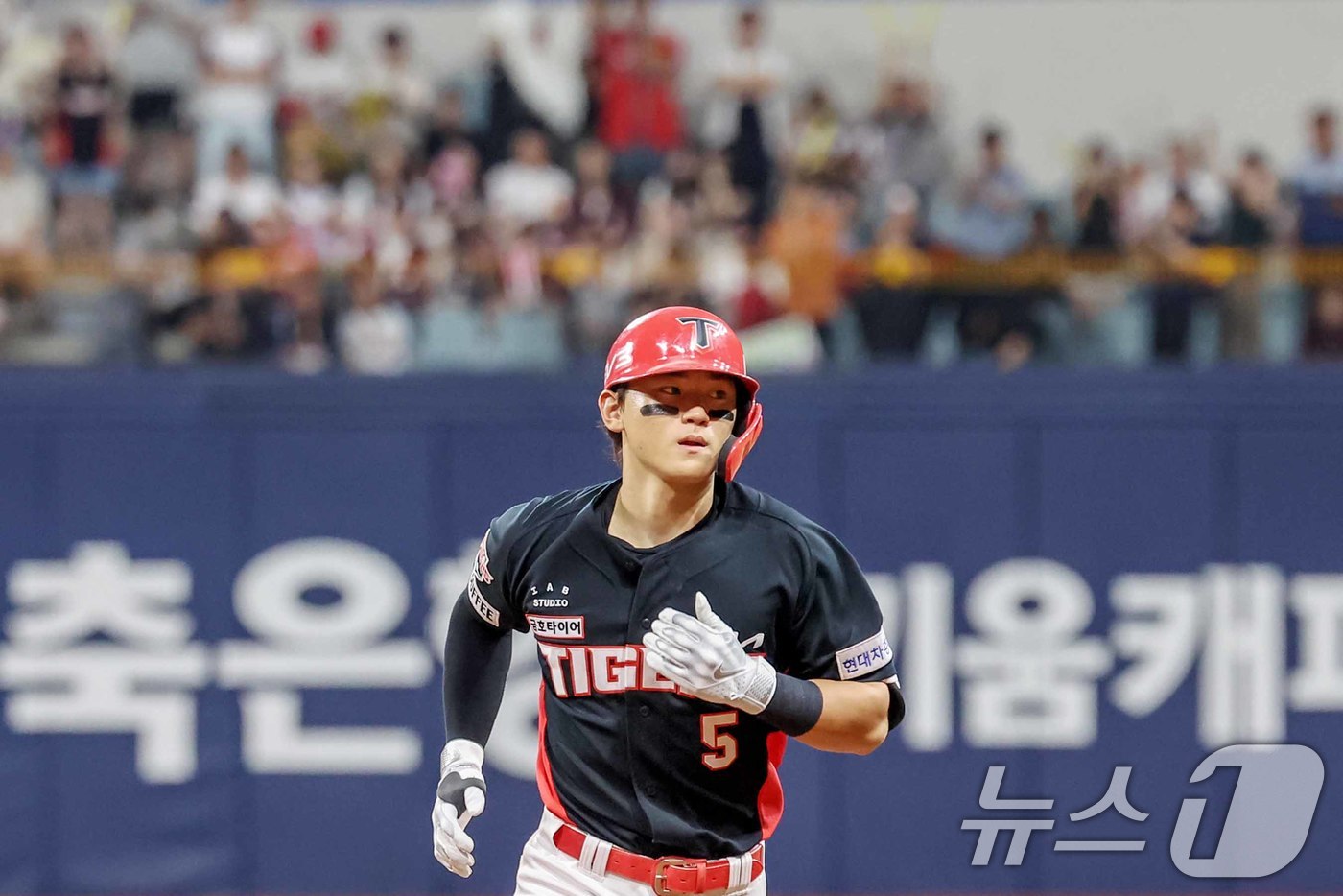 KIA 김도영, 시즌 21·22호 '쾅쾅'…홈런 공동 선두 복귀(종합)