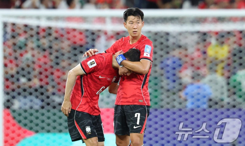 <b>문체부</b> <b>최휘영</b> <b>장관</b> "수렁 빠진 한국 축구, 바닥부터 다시 시작"