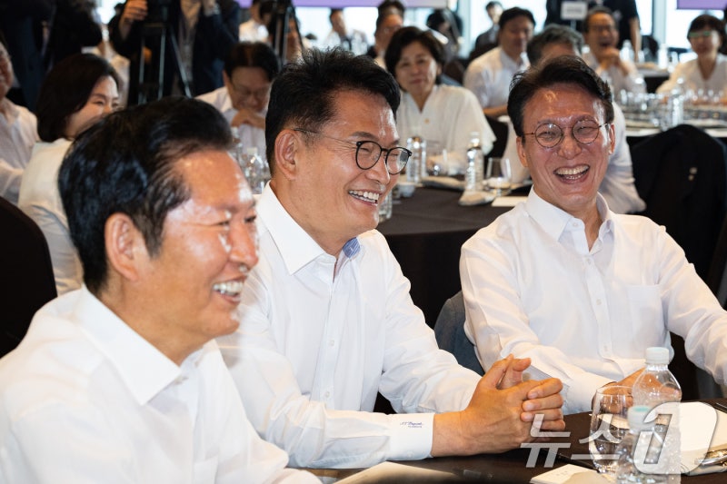 與 당권주자 주말…김민석 익산·<b>정청래 DJ생가</b>·송영길 與 대학생위(종...