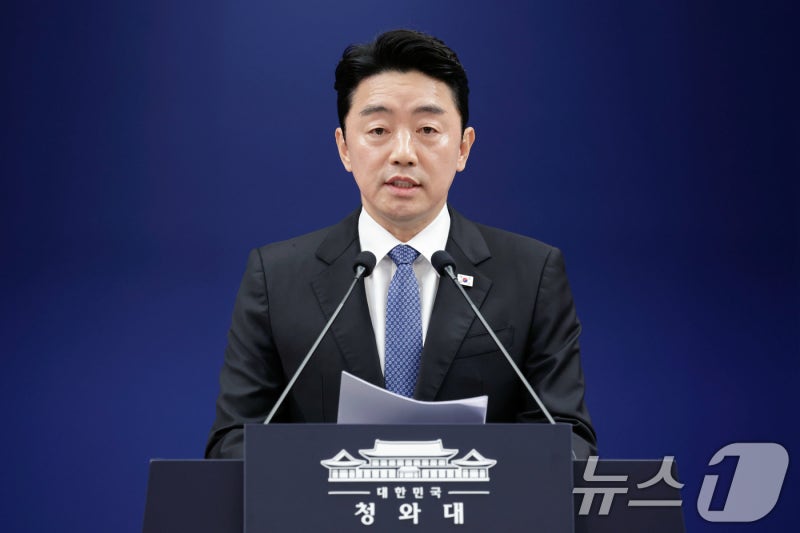 강훈식 "반도체 추가세수, 투자재원으로 활용…<b>미래대응기금 신설</b> 추진...